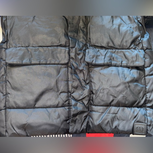 GAP Toddler Black Puffer Jacket - Picture 3 of 5